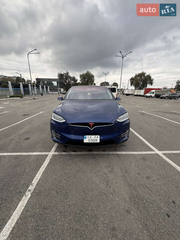Позашляховик / Кросовер Tesla Model X 2016 в Дніпрі Позашляховик / Кросовер Tesla Model X 2016 в Дніпрі