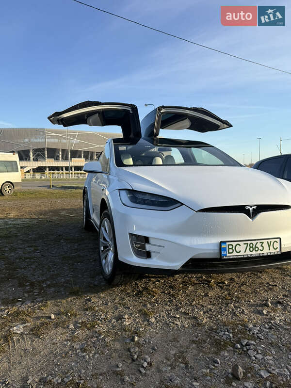 Внедорожник / Кроссовер Tesla Model X 2018 в Львове