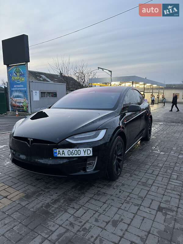 Позашляховик / Кросовер Tesla Model X 2017 в Харкові