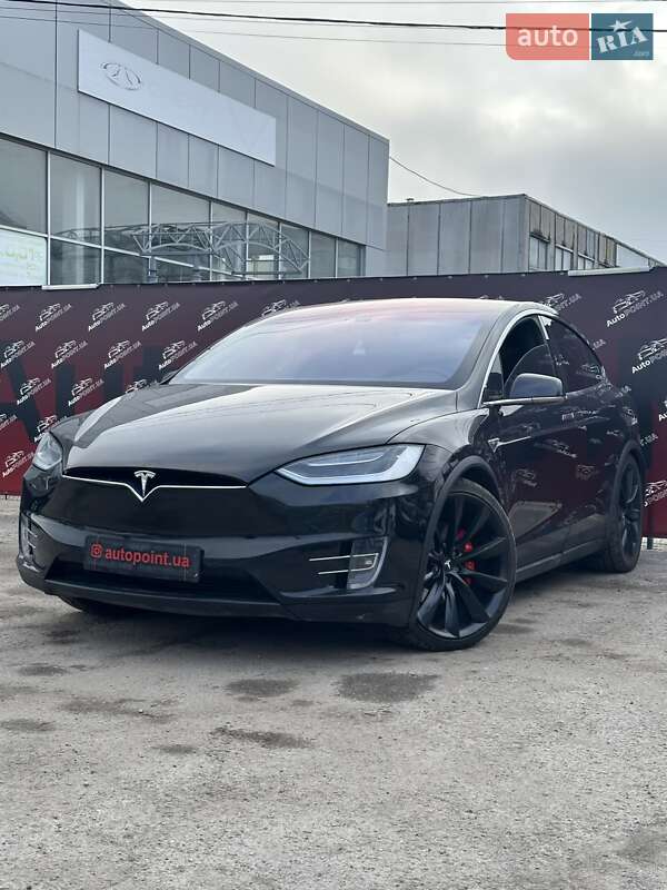 Внедорожник / Кроссовер Tesla Model X 2016 в Сумах