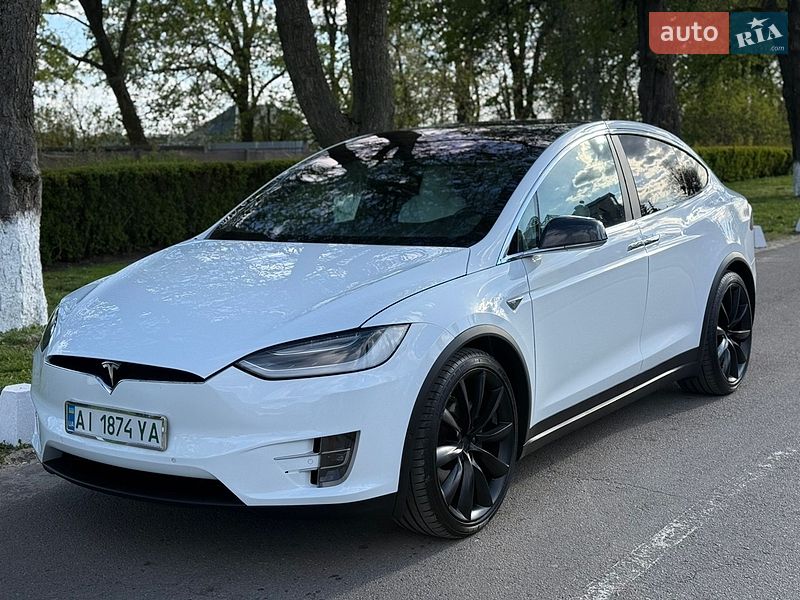 Позашляховик / Кросовер Tesla Model X 2016 в Білій Церкві