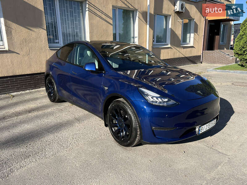 Позашляховик / Кросовер Tesla Model Y 2021 в Києві