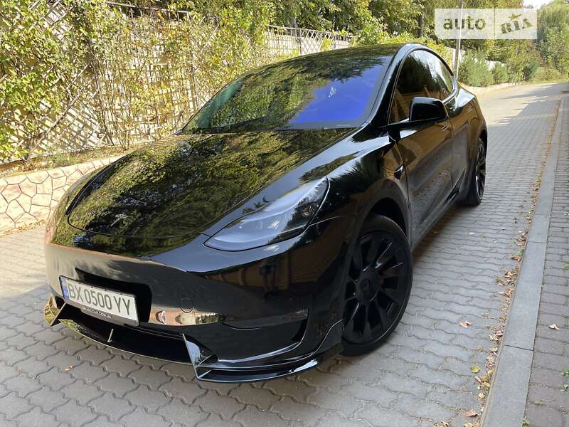 Внедорожник / Кроссовер Tesla Model Y 2023 в Хмельницком