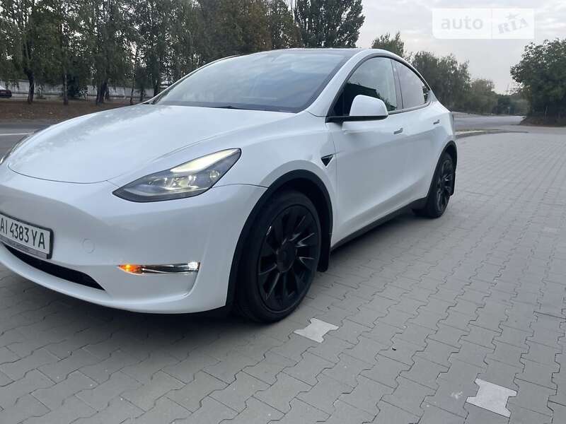 Позашляховик / Кросовер Tesla Model Y 2023 в Білій Церкві