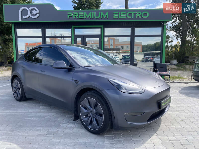 Внедорожник / Кроссовер Tesla Model Y 2023 в Киеве