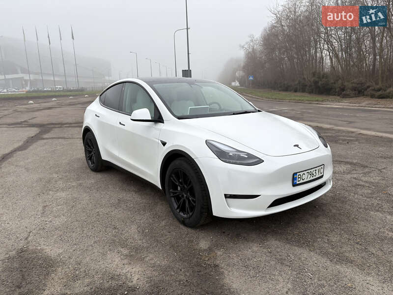 Внедорожник / Кроссовер Tesla Model Y 2021 в Львове