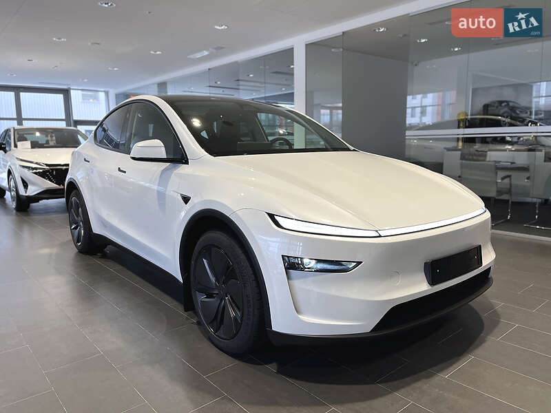 Внедорожник / Кроссовер Tesla Model Y 2025 в Хмельницком