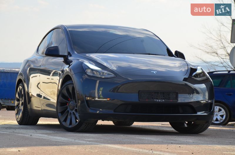 Внедорожник / Кроссовер Tesla Model Y 2024 в Трускавце