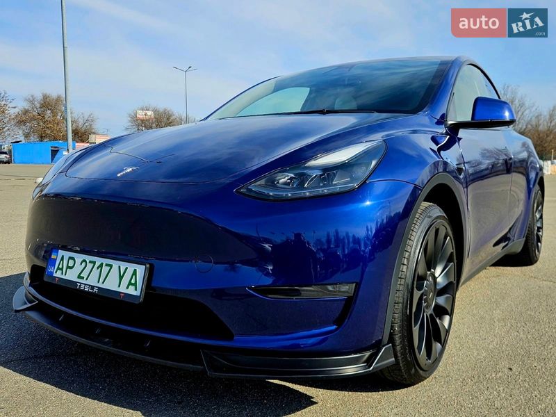 Внедорожник / Кроссовер Tesla Model Y 2023 в Днепре