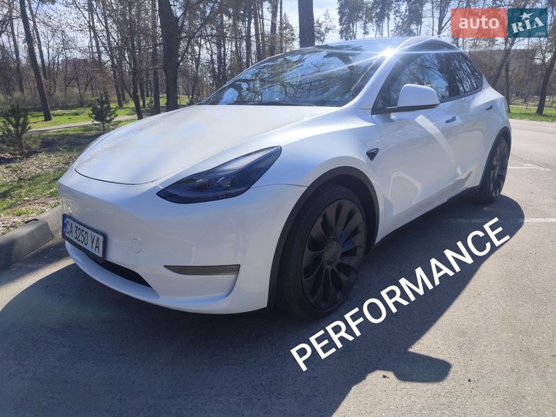 Внедорожник / Кроссовер Tesla Model Y 2024 в Черкассах