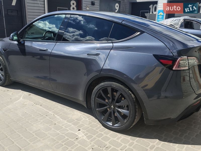 Позашляховик / Кросовер Tesla Model Y 2023 в Білій Церкві