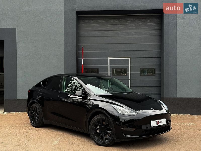 Внедорожник / Кроссовер Tesla Model Y 2021 в Киеве