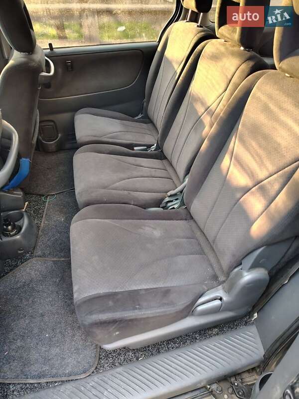 Минивэн Mazda MPV 2003 в Николаеве Минивэн Mazda MPV 2003 в Николаеве