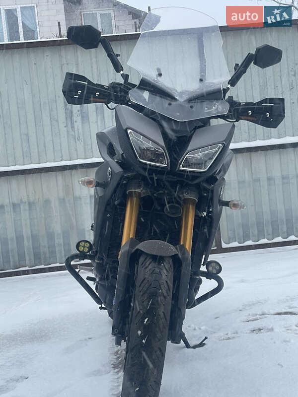 Мотоцикл Спорт-туризм Yamaha MT-09 2016 в Василькове Мотоцикл Спорт-туризм Yamaha MT-09 2016 в Василькове