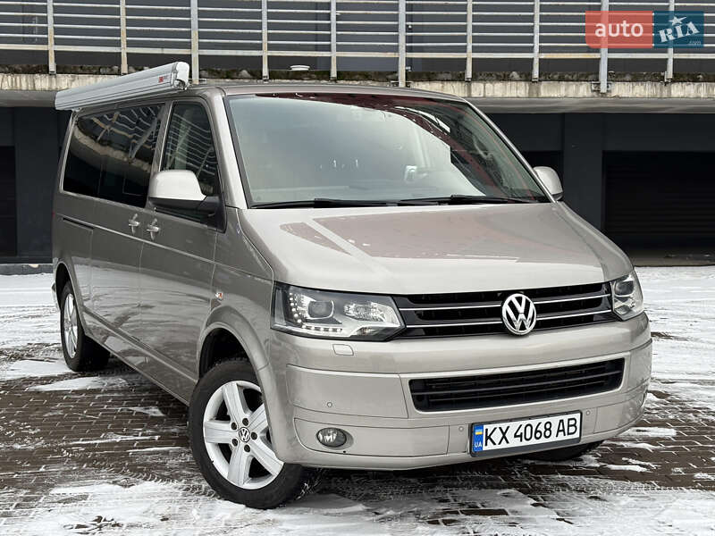 Минивэн Volkswagen Multivan 2015 в Киеве