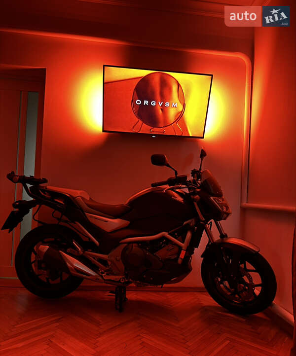 Мотоцикл Спорт-туризм Honda NC 750SD 2017 в Буську Мотоцикл Спорт-туризм Honda NC 750SD 2017 в Буську