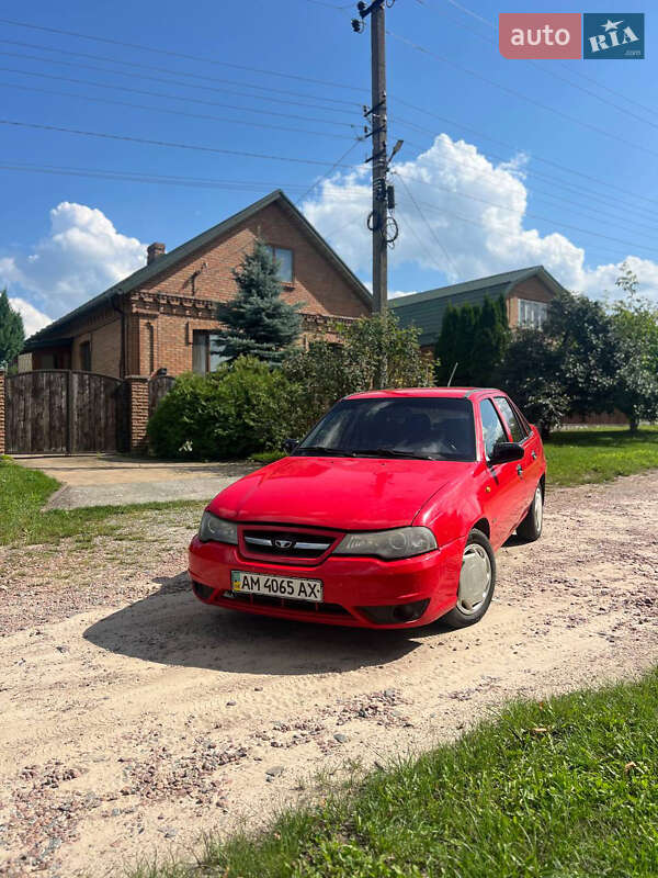 Седан Daewoo Nexia 2008 в Бердичеве Седан Daewoo Nexia 2008 в Бердичеве
