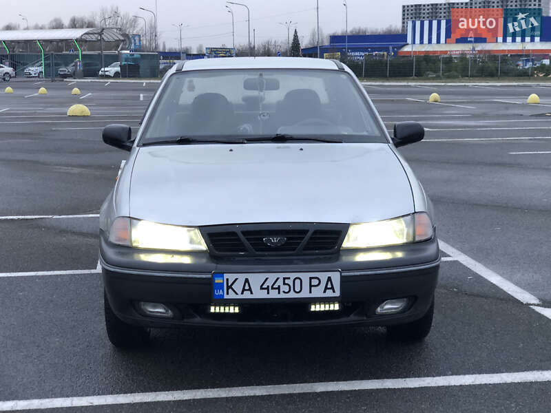 Седан Daewoo Nexia 2007 в Киеве