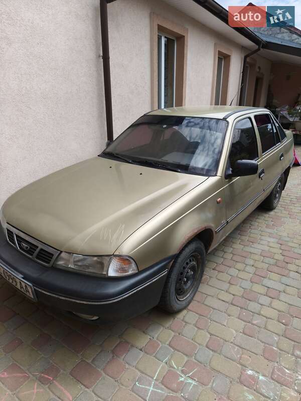 Седан Daewoo Nexia 2007 в Стрые