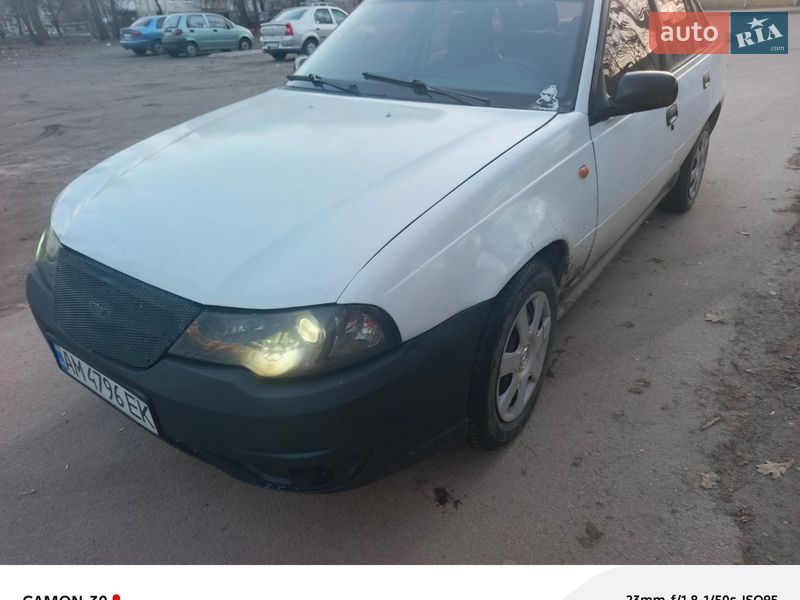 Седан Daewoo Nexia 2011 в Житомирі