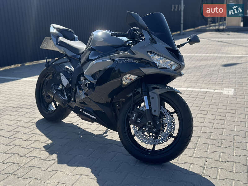 Спортбайк Kawasaki Ninja 636 ZX-6R 2019 в Львове Спортбайк Kawasaki Ninja 636 ZX-6R 2019 в Львове