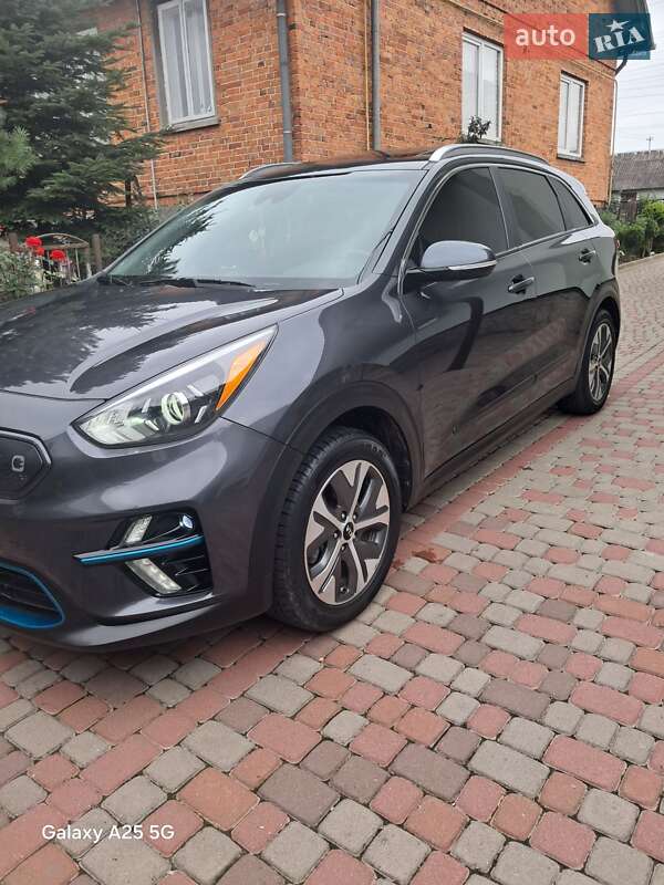 Внедорожник / Кроссовер Kia Niro 2020 в Львове