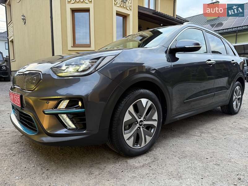 Позашляховик / Кросовер Kia Niro 2020 в Львові Позашляховик / Кросовер Kia Niro 2020 в Львові