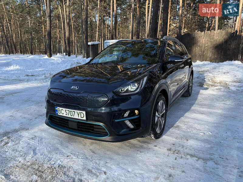 Позашляховик / Кросовер Kia Niro 2020 в Львові Позашляховик / Кросовер Kia Niro 2020 в Львові