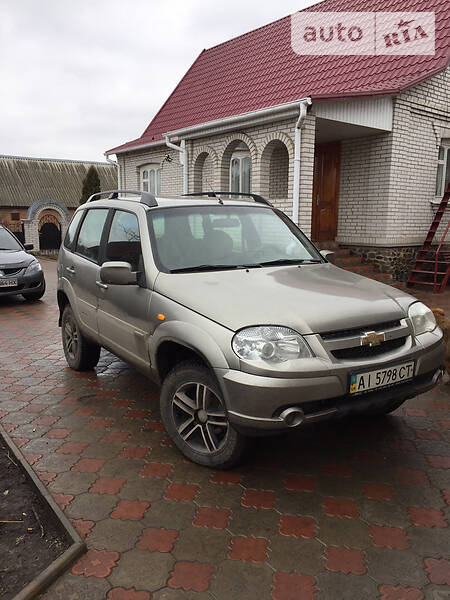 Внедорожник / Кроссовер Chevrolet Niva 2011 в Белой Церкви