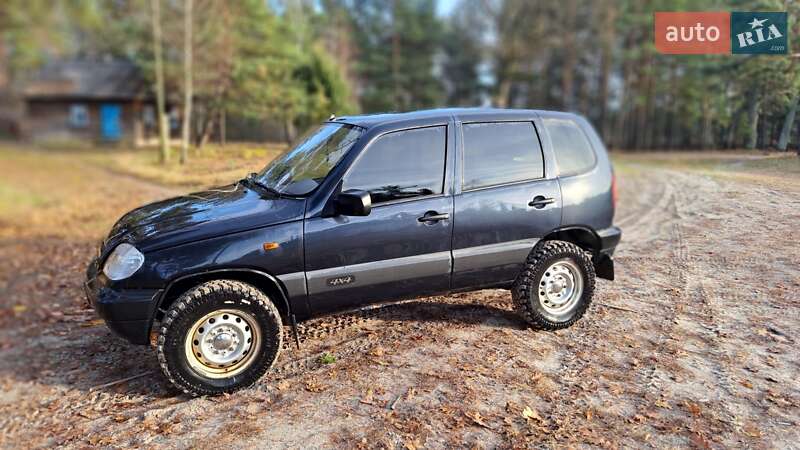 Внедорожник / Кроссовер Chevrolet Niva 2008 в Сарнах Внедорожник / Кроссовер Chevrolet Niva 2008 в Сарнах