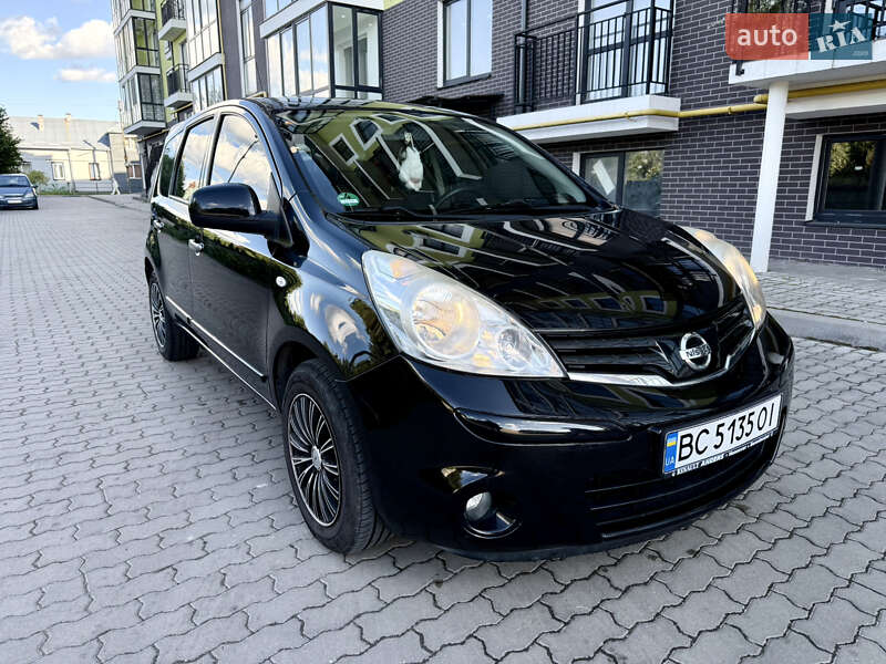 Хэтчбек Nissan Note 2011 в Жовкве Хэтчбек Nissan Note 2011 в Жовкве