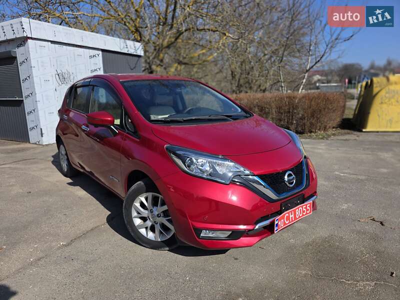 Хэтчбек Nissan Note 2017 в Одессе Хэтчбек Nissan Note 2017 в Одессе