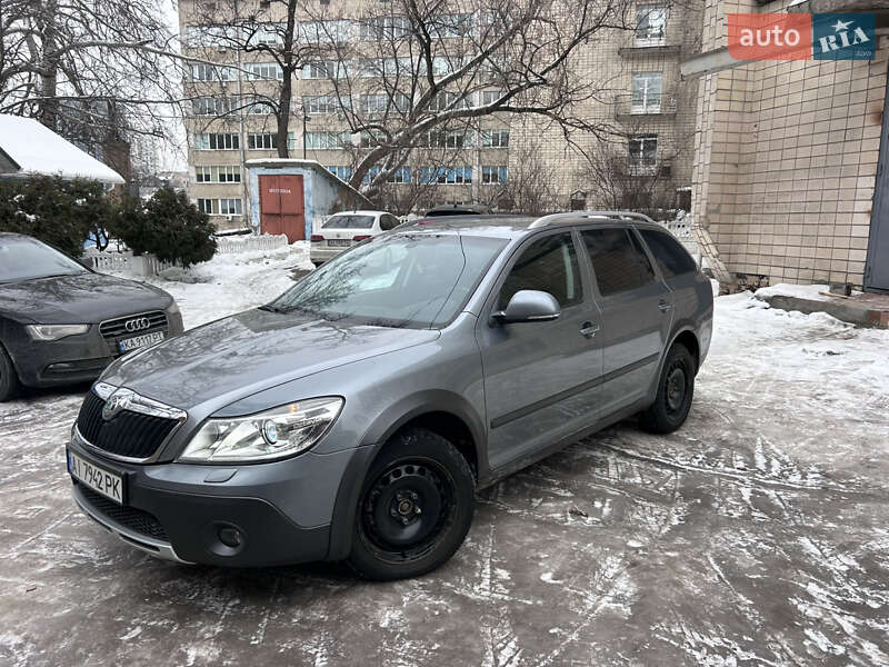 Универсал Skoda Octavia Scout 2012 в Киеве