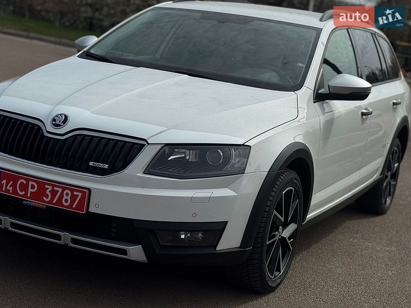 Універсал Skoda Octavia Scout 2016 в Житомирі