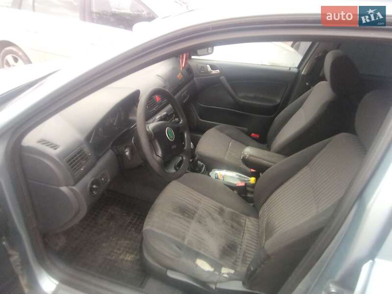 Лифтбек Skoda Octavia 2001 в Львове