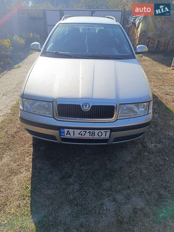 Универсал Skoda Octavia 2010 в Песковке