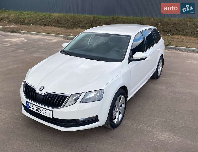 Универсал Skoda Octavia 2019 в Киеве