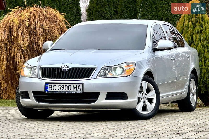 Лифтбек Skoda Octavia 2009 в Самборе Лифтбек Skoda Octavia 2009 в Самборе