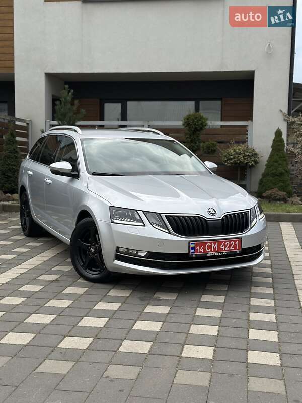 Универсал Skoda Octavia 2017 в Стрые