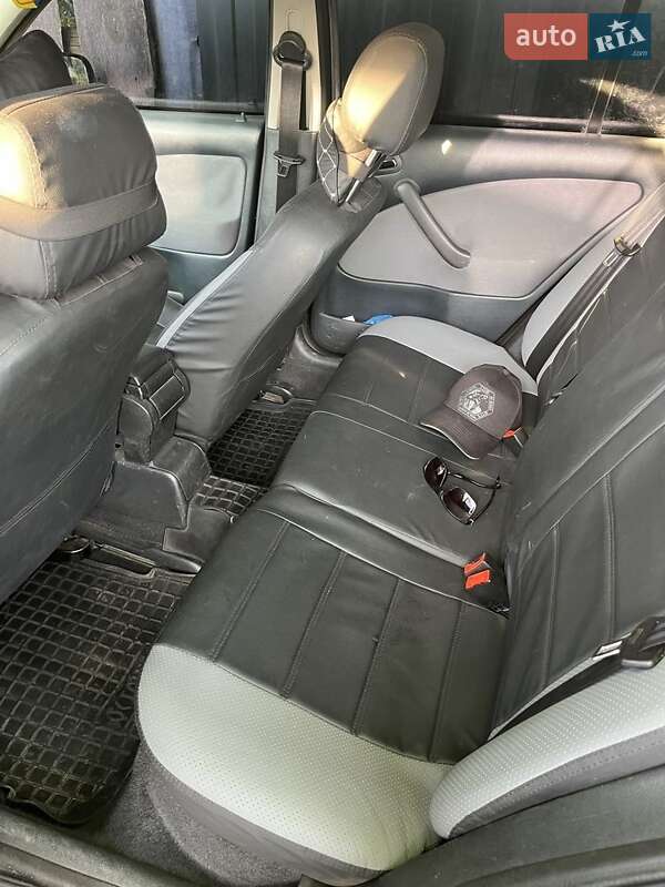 Универсал Skoda Octavia 2006 в Остер Универсал Skoda Octavia 2006 в Остер