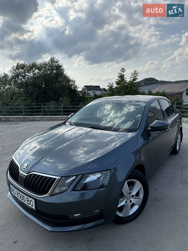 Лифтбек Skoda Octavia 2018 в Иршаве