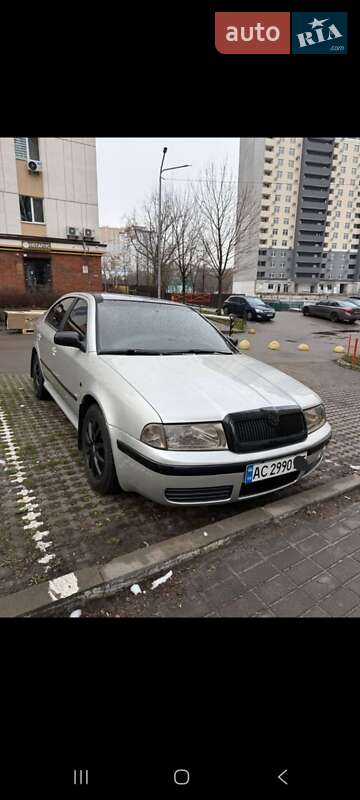 Лифтбек Skoda Octavia 2003 в Ямполе