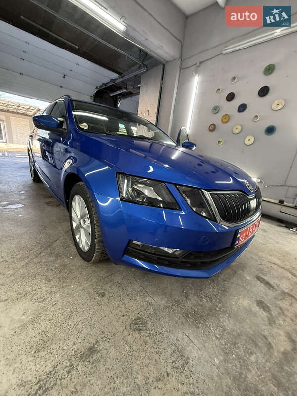 Универсал Skoda Octavia 2019 в Луцке