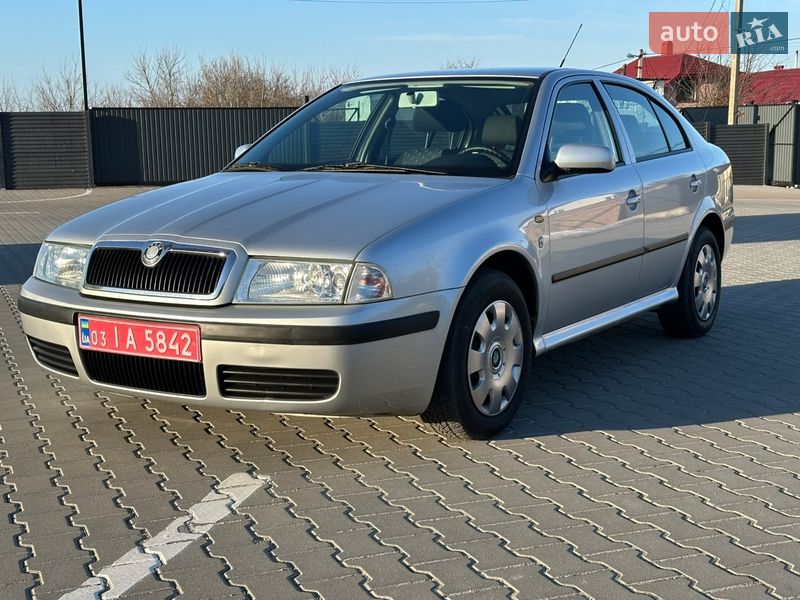Лифтбек Skoda Octavia 2002 в Дубно