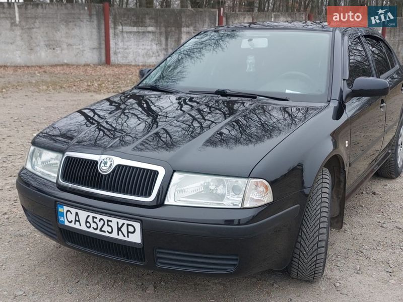 Лифтбек Skoda Octavia 2003 в Умани
