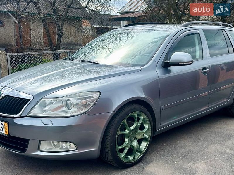 Универсал Skoda Octavia 2012 в Староконстантинове