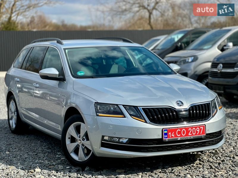 Універсал Skoda Octavia 2017 в Дрогобичі