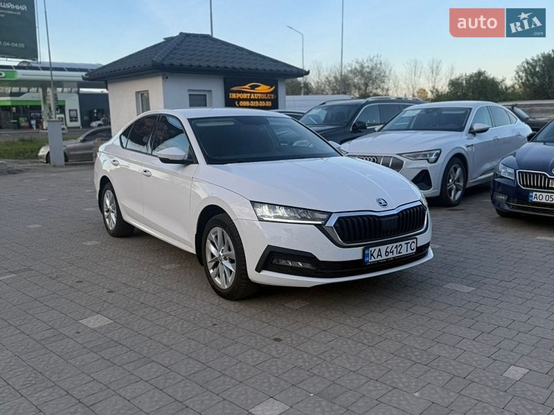 Ліфтбек Skoda Octavia 2020 в Іршаві