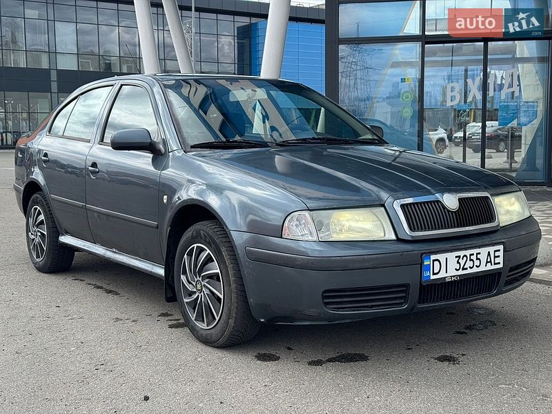 Лифтбек Skoda Octavia 2004 в Киеве