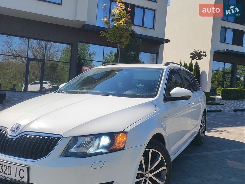 Універсал Skoda Octavia 2015 в Ужгороді